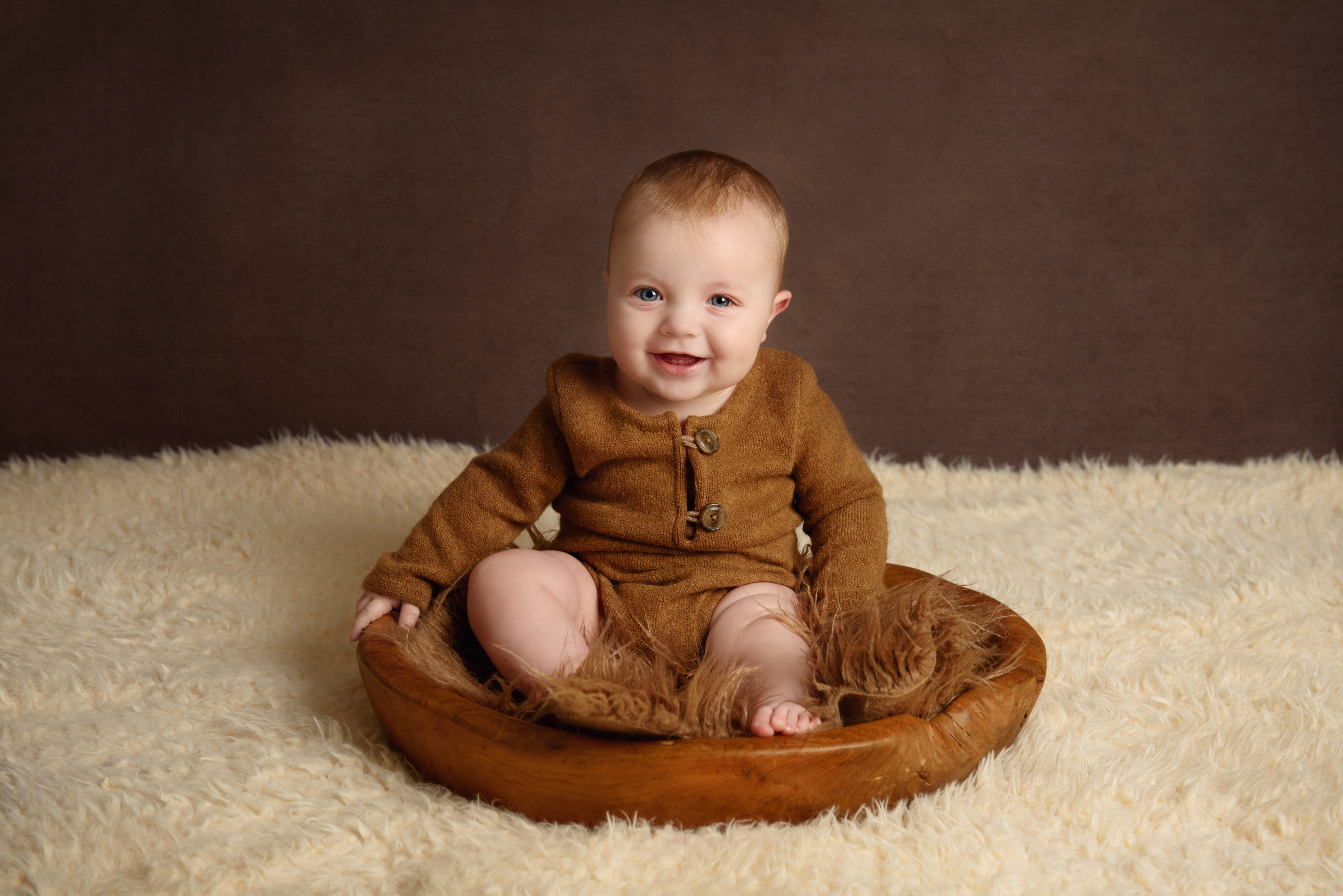 6 month old baby boy photographed by Babies By Jackie Market Weighton near York UK